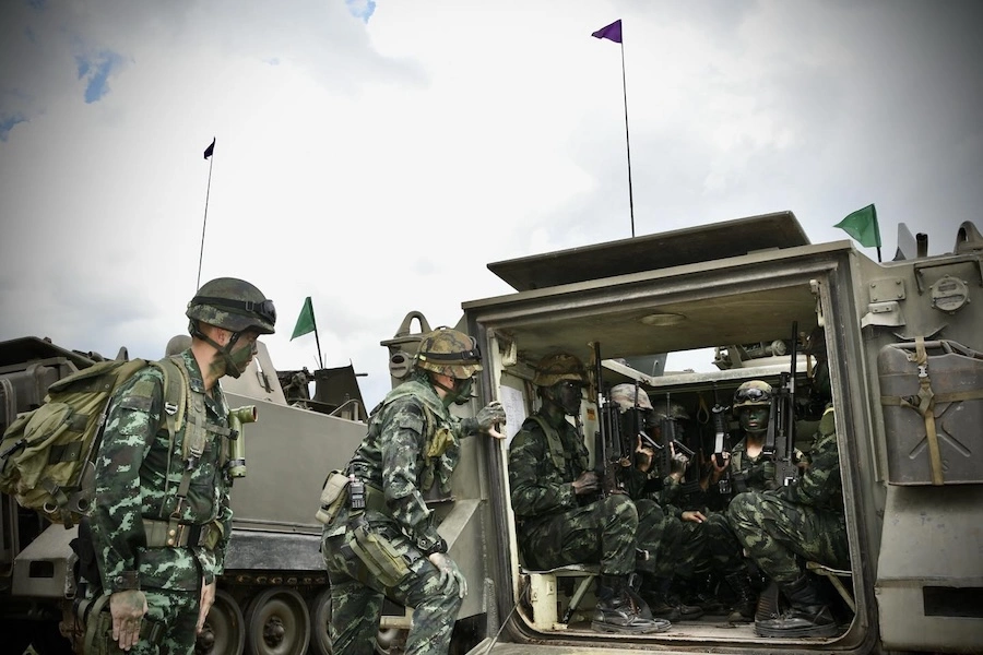GAVROCHE HEBDO – ÉDITORIAL : Entre Bangkok et Phnom Penh, une guerre sans importance