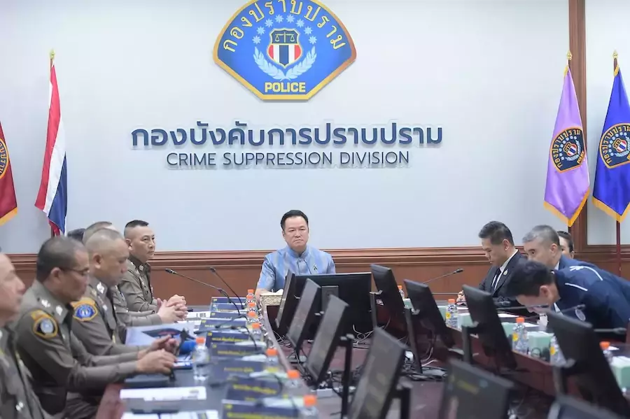 THAÏLANDE – SOCIÉTÉ : Plus de 5 800 fonctionnaires menacés de révocation