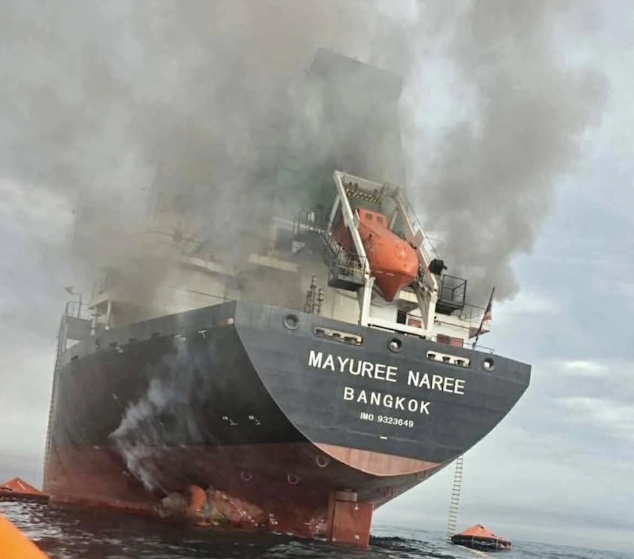 THAÏLANDE – MOYEN-ORIENT : Un cargo thaïlandais attaqué près du détroit d’Ormuz, trois marins portés disparus