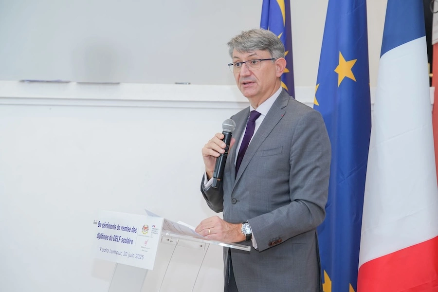 ASIE – FRANCE : Sébastien Lecornu recrute des collaborateurs venus d’Asie