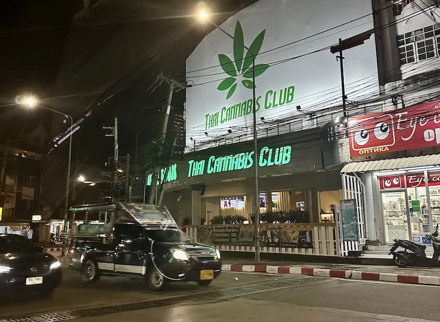 THAÏLANDE – TOURISME : Le retour du cannabis sur la liste des stupéfiants salué par le secteur touristique
