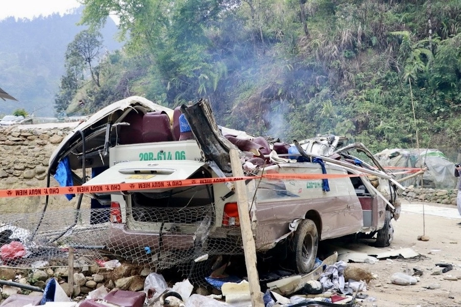 VIETNAM – ACCIDENT : Neuf morts dans le crash d’un autocar à Lào Cai