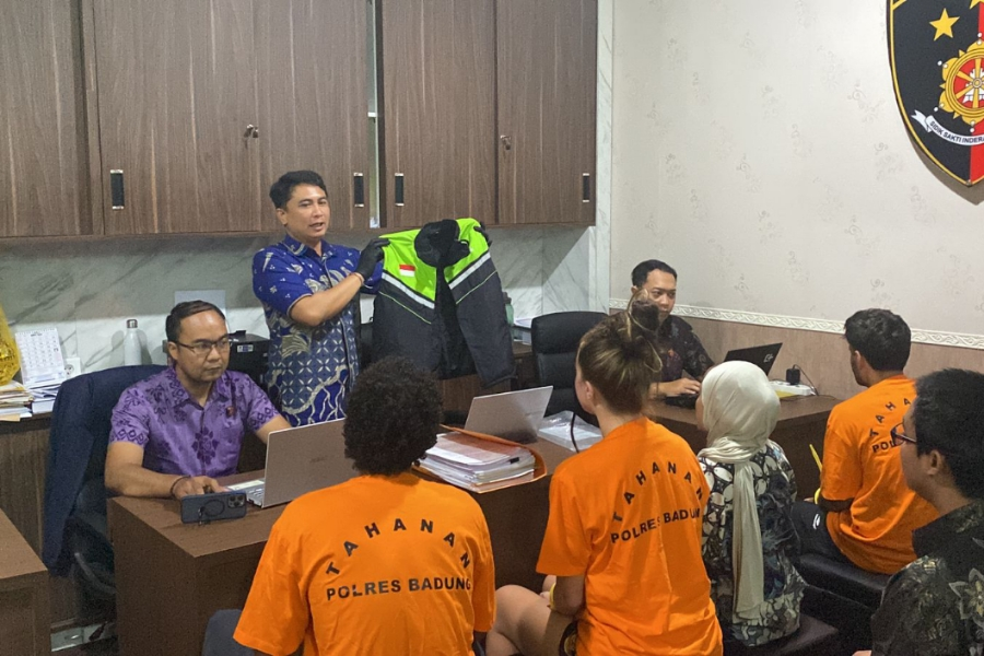 BALI – SOCIÉTÉ : Deux Français et un Italien arrêtés dans une affaire de vidéos pornographiques