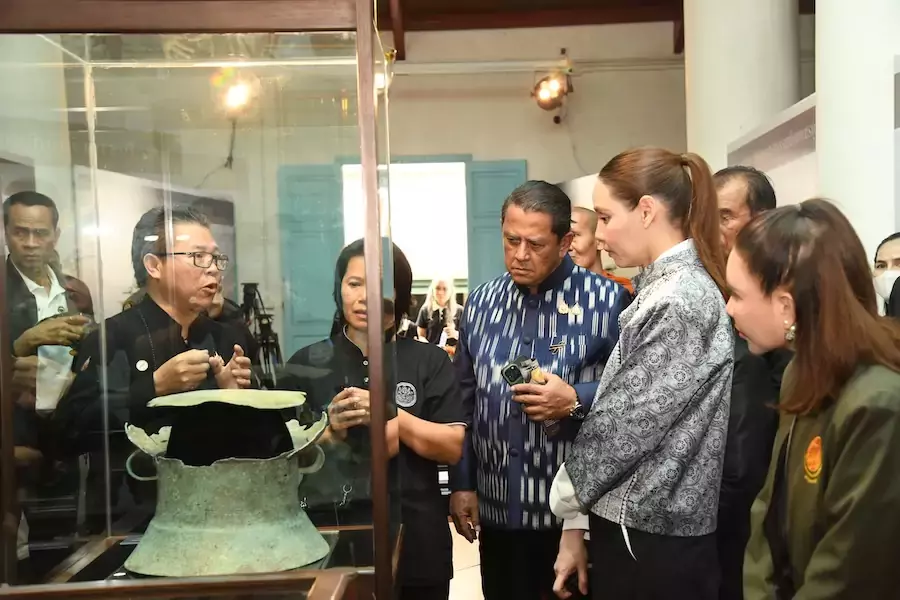 THAÏLANDE – CULTURE : Les trésors de la nécropole de Don Yai Thong exposés à Phetchaburi