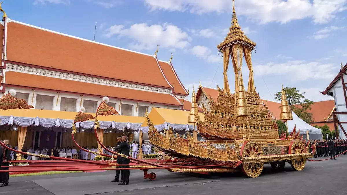 THAÏLANDE – MONARCHIE : Les chars royaux restaurés pour les funérailles de la reine Sirikit