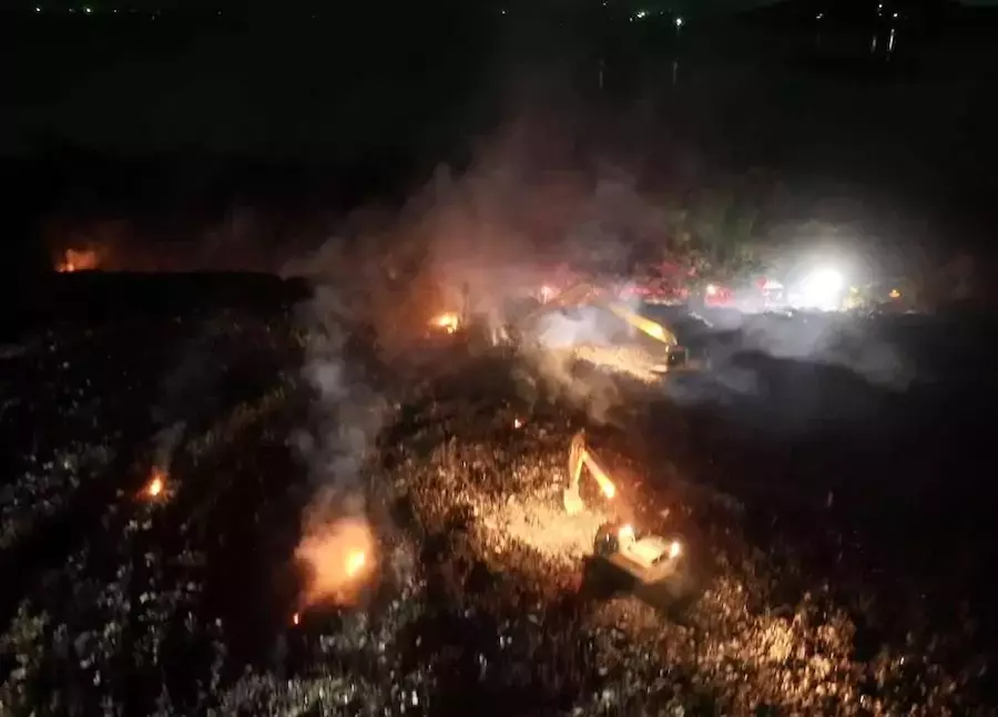 PHUKET – SOCIÉTÉ : Décharge en feu : 34 heures sous tension