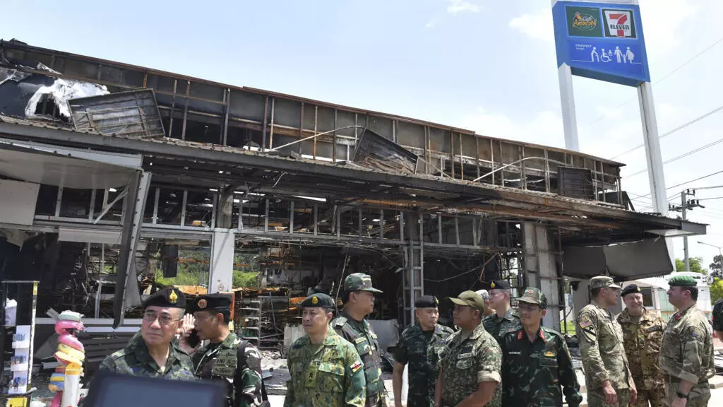Thaïlande: après le cessez-le-feu avec le Cambodge, l'inquiétude demeure dans les régions frontalières