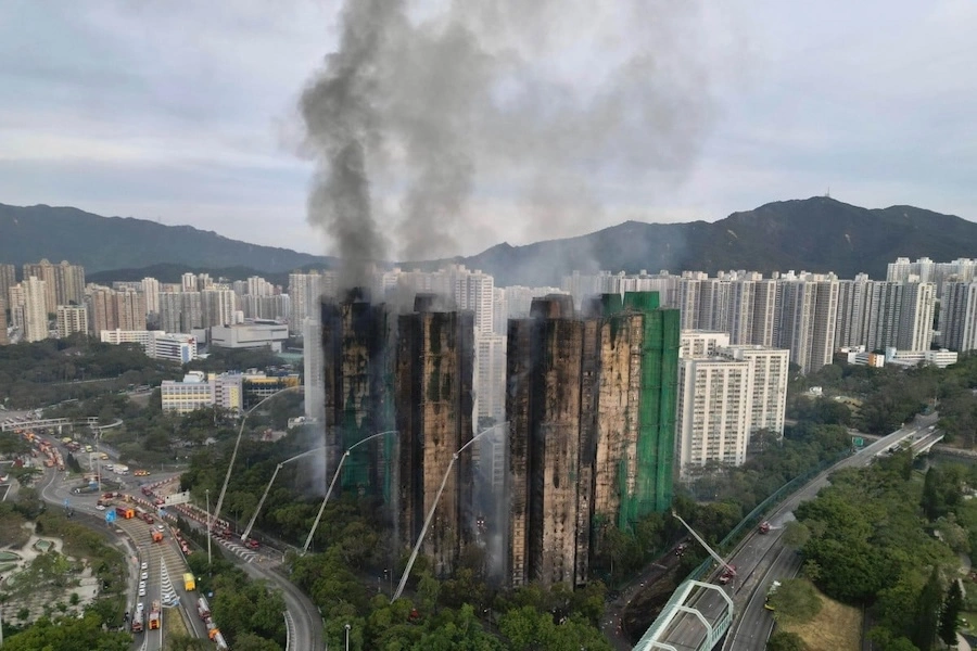 HONG KONG – CATASTROPHE : Enquête criminelle après l’incendie meurtrier de Tai Po