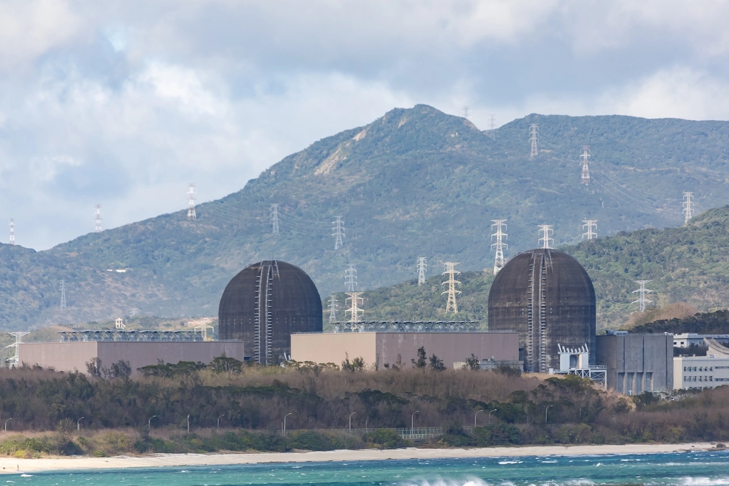 Taiwan envisage de relancer les centrales nucléaires.