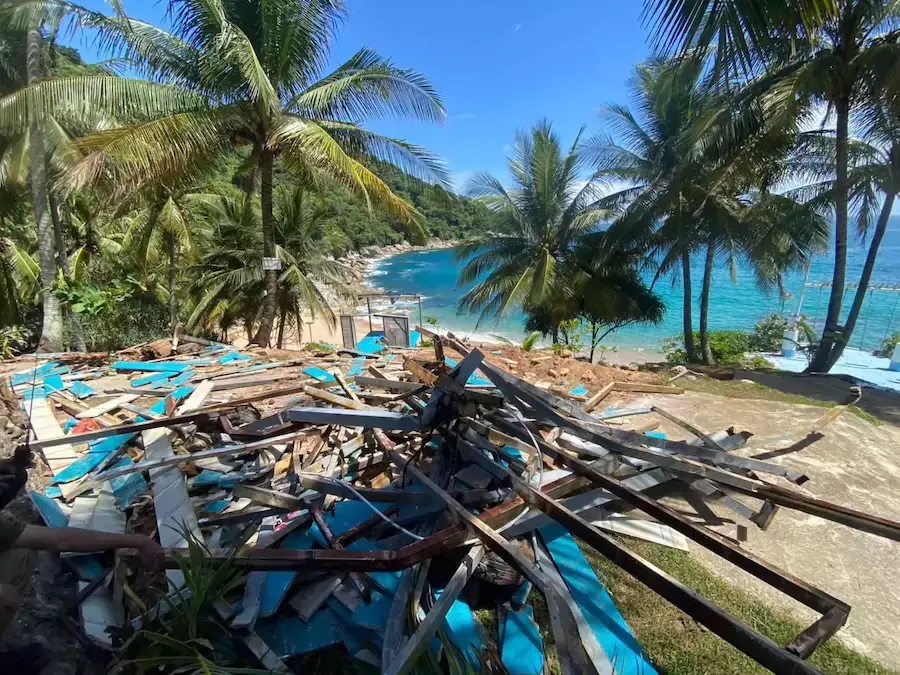 PHUKET – SOCIÉTÉ : Nui Beach rendue au public