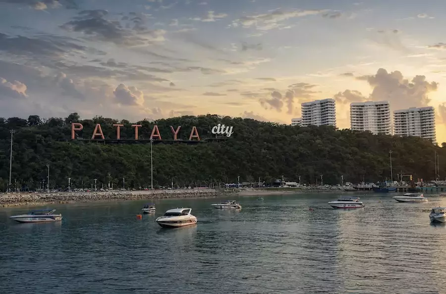 GAVROCHE HEBDO – ÉDITORIAL : Pattaya, Chicago ou Las Vegas ?