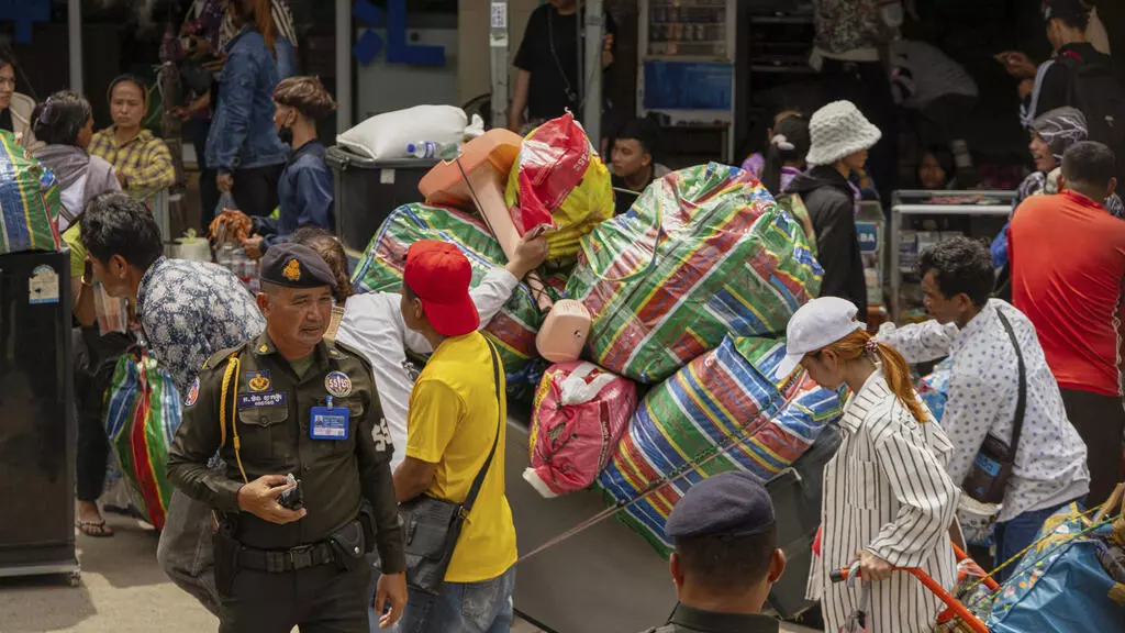 La Thaïlande lance un plan de recrutement d'étrangers pour remplacer les travailleurs cambodgiens