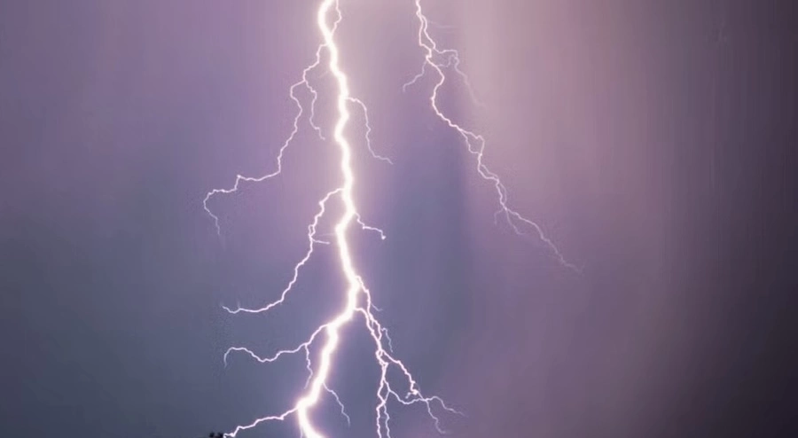 THAÏLANDE – CHRONIQUE : Les orages cosmiques, jumeaux de la mousson