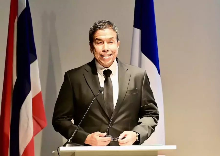 THAÏLANDE – POLITIQUE : Chadchart Sittipunt prêt à quitter son poste pour briguer un nouveau mandat