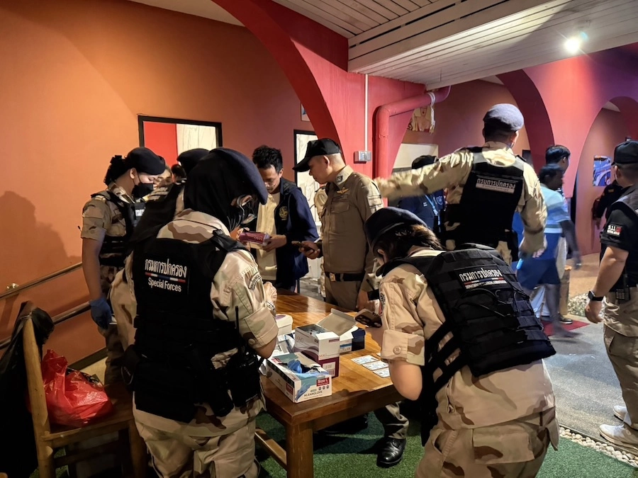 PATTAYA – TOURISME : Descente de police lors d’une fête organisée par des touristes indiens