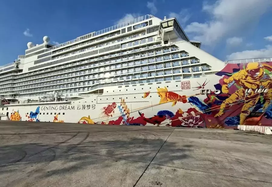 PHUKET – TOURISME : Un paquebot de croisière singapourien accoste avec plus de 4 000 touristes