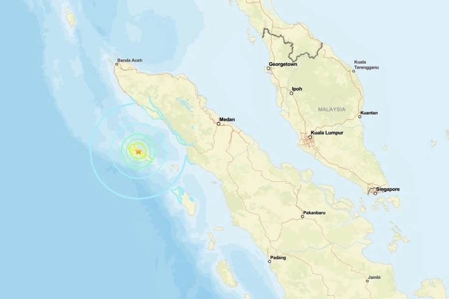 INDONÉSIE – CATASTROPHE : Sumatra frappée par un séisme de 6,6 alors que les inondations continuent