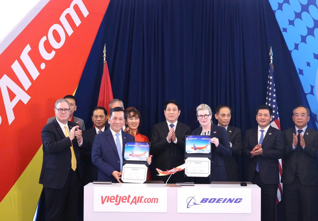 VIETNAM – TOURISME : Vietjet réceptionne son premier Boeing 737-8