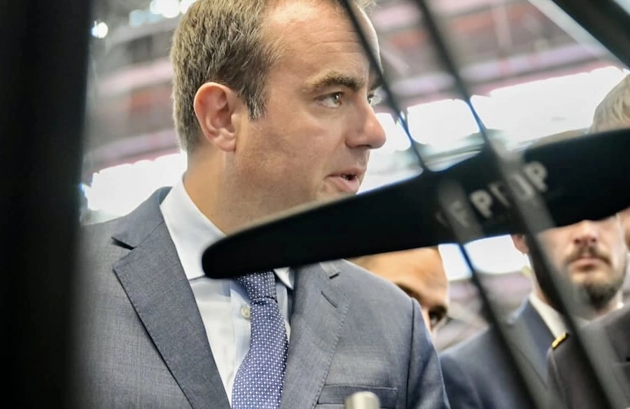 FRANCE – POLITIQUE : Vue d’ailleurs, l’IA et le cornichon