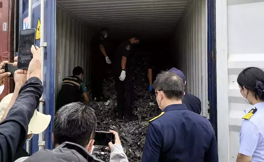 THAÏLANDE – SOCIÉTÉ : Des déchets électroniques venus des États-Unis interceptés à Laem Chabang