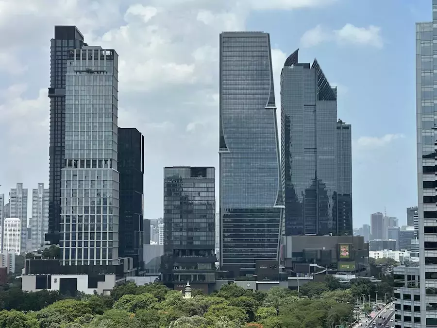 BANGKOK – IMMOBILIER : Le haut de gamme continue de porter un marché toujours convalescent