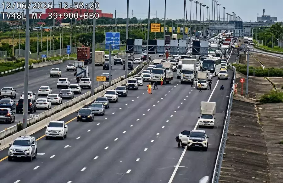 THAÏLANDE – SOCIÉTÉ : Une pluie de boulons provoque des crevaisons en série sur l’autoroute de Pattaya