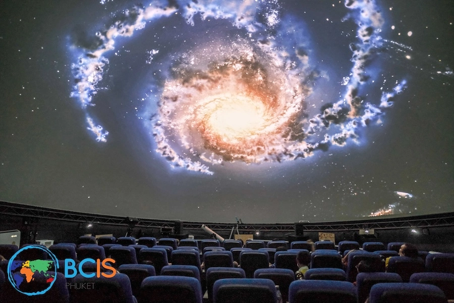 PHUKET – CONFÉRENCE : L’astrophysicien Alain Doressoundiram invité au planétarium de la BCIS