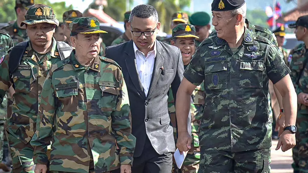 Mort d'un soldat cambodgien à la frontière: la Thaïlande et le Cambodge conviennent d'apaiser les tensions