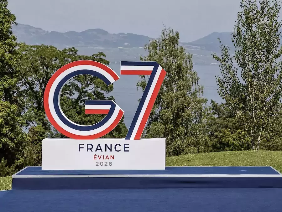 FRANCE – POLITIQUE : Vue d’ailleurs, à Évian, l’échec des centurions