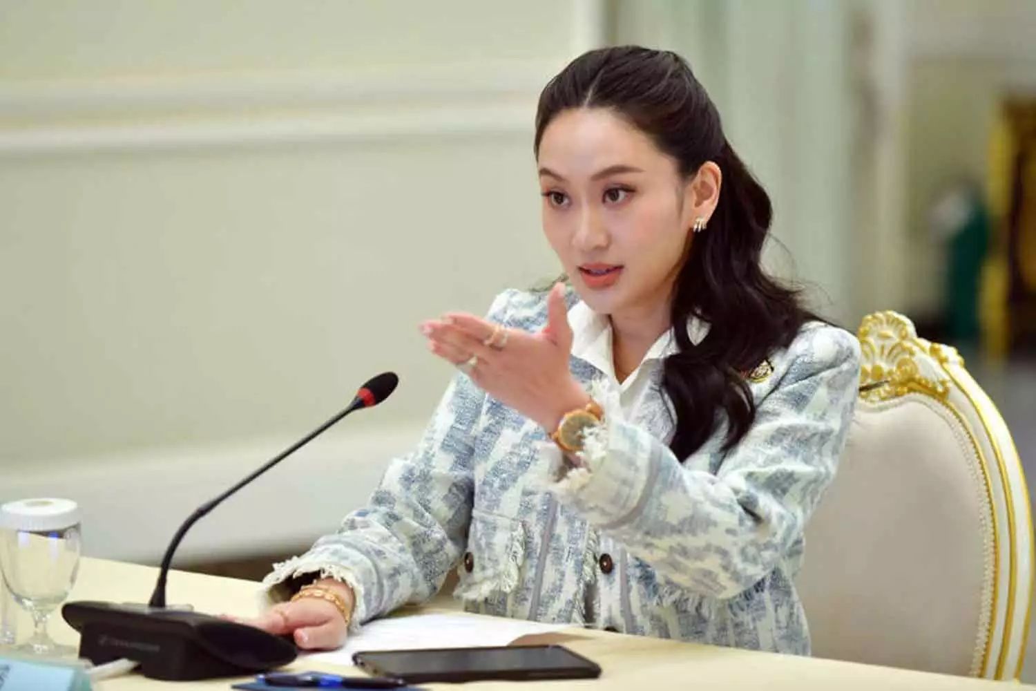 Le Premier ministre thaïlandais se rendra au Vietnam la semaine prochaine.