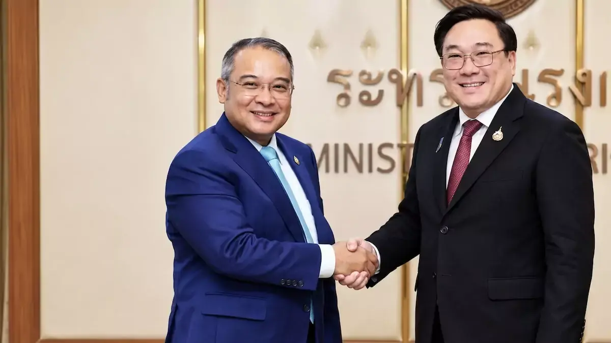 BIRMANIE – THAÏLANDE : L’ambassadeur birman à Bangkok rappelé à Naypyidaw