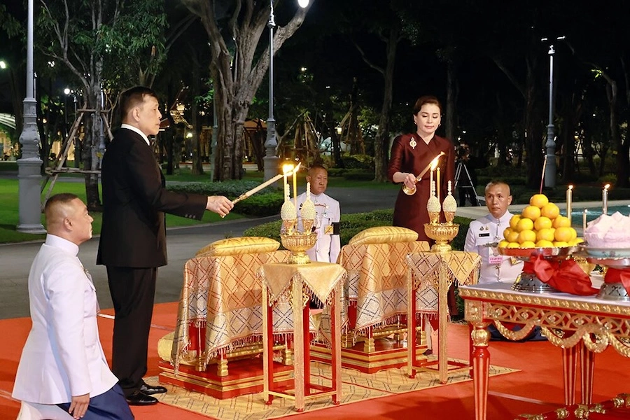 THAÏLANDE – MONARCHIE : Le roi et la reine président la cérémonie du Nouvel An chinois au palais Dusit