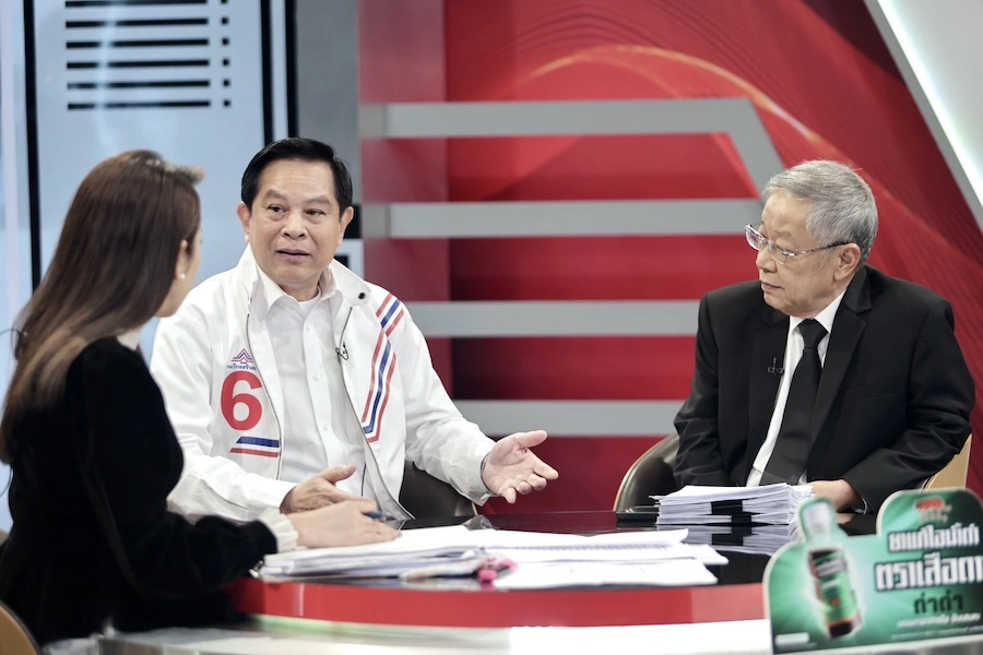 THAÏLANDE – POLITIQUE : Pirapan Salirathavibhaga met en garde contre l’influence de l’« argent gris »