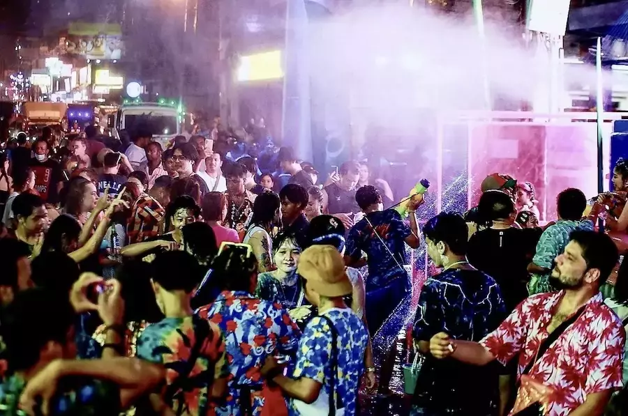 PATTAYA – TOURISME : Trois jours de fête géante pour un Songkran qui joue les prolongations