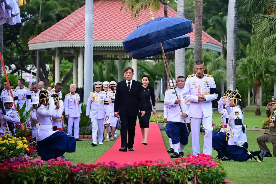 THAÏLANDE – MONARCHIE : Le roi et la reine commémore Rama VI et le centenaire du parc Lumphini
