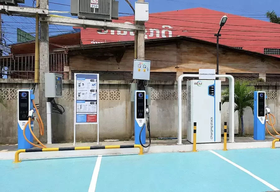 LAOS – ÉCONOMIE : De l’autre coté du Mékong, la mode électrique déferle