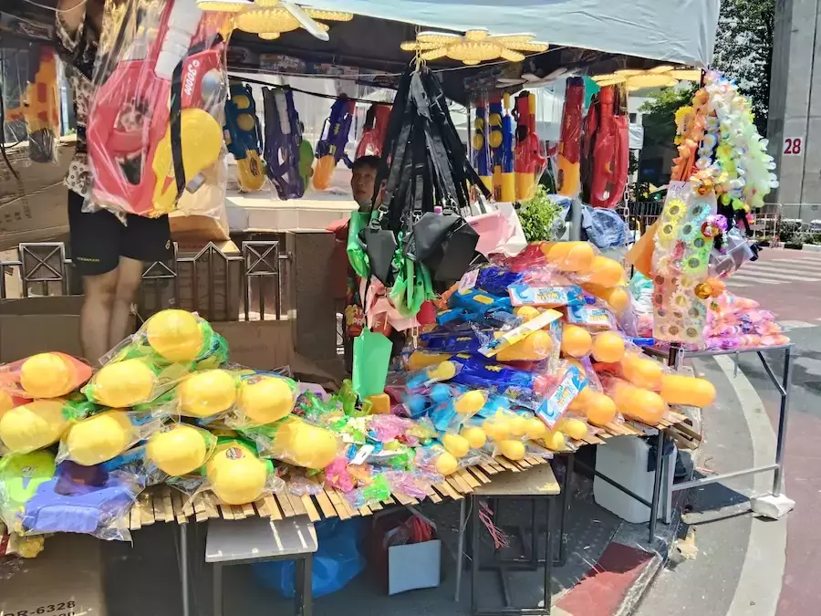 THAÏLANDE – CHRONIQUE : Les Thaïlandais, le déluge et nous