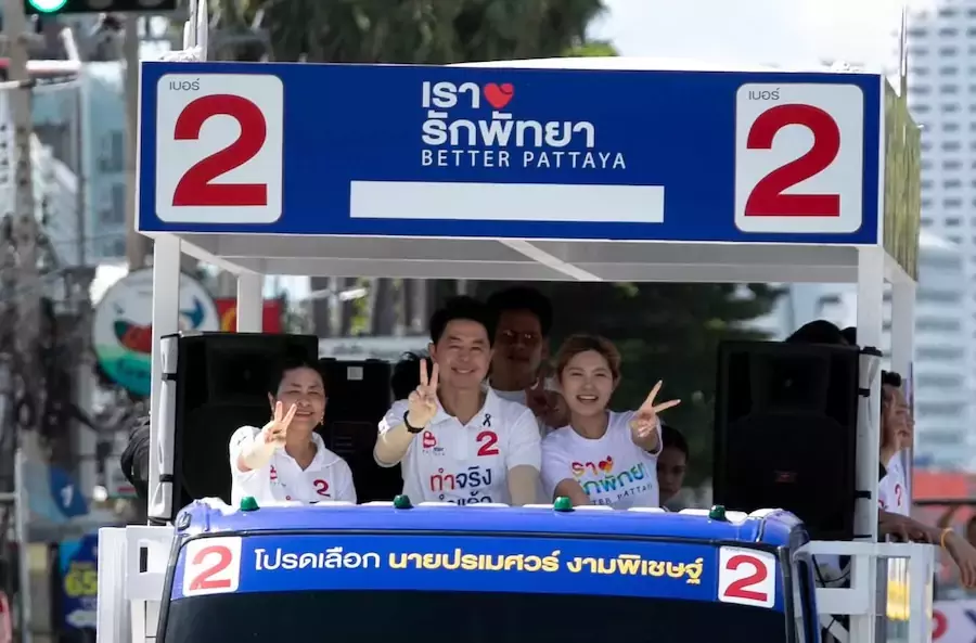 PATTAYA – POLITIQUE : Le maire sortant prend une nette avance selon les premiers résultats