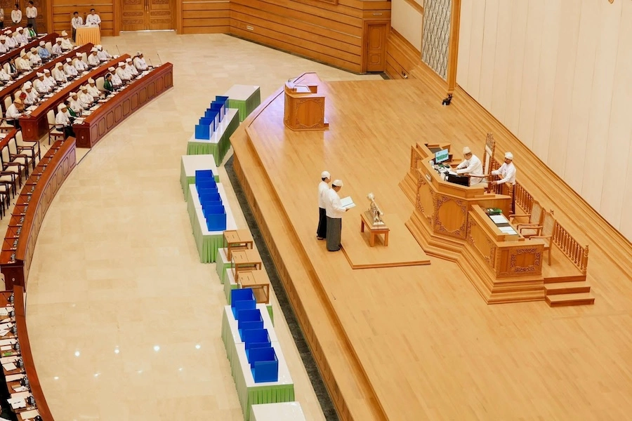 BIRMANIE – POLITIQUE : Deux généraux sont élus à la présidence de la chambre basse birmane