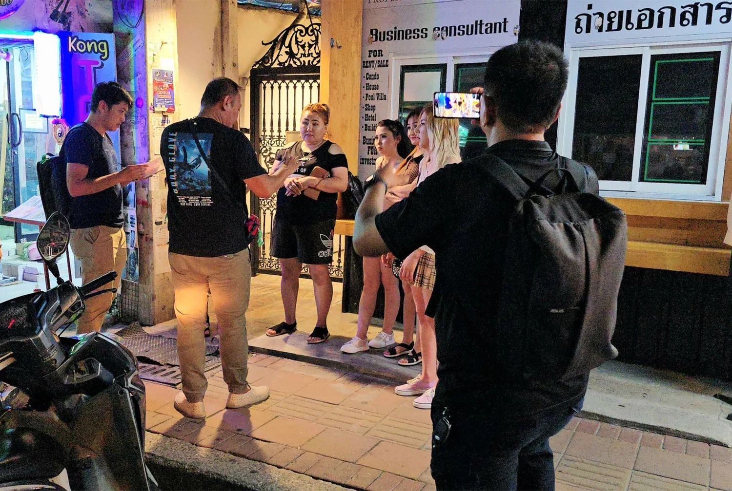 Les policiers de Pattaya ont arrêté 13 prostituées étrangères.