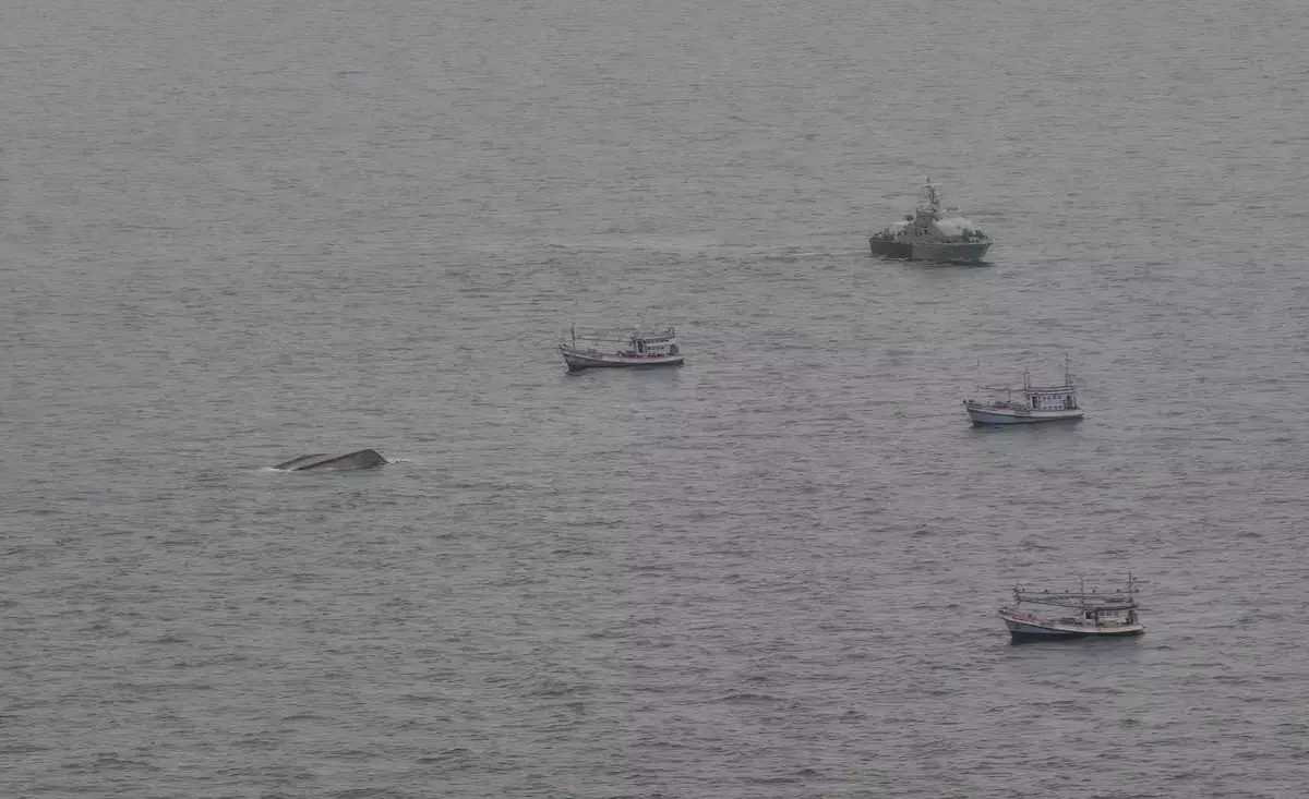THAÏLANDE – SOCIÉTÉ : Un mort et cinq disparus après le naufrage d’un bateau de pêche au large de Sattahip