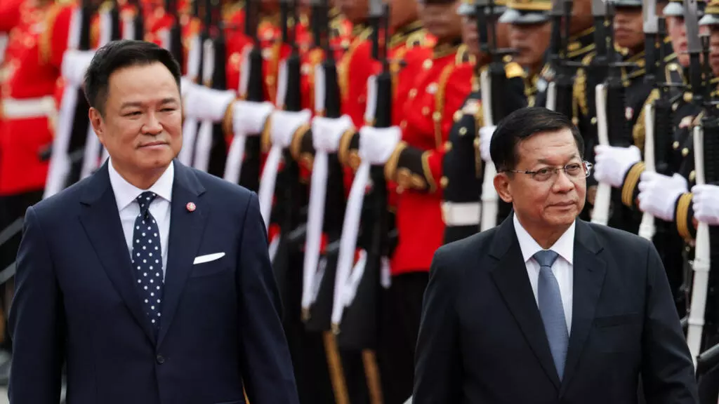 La visite du chef de la junte birmane Min Aung Hlaing en Thaïlande «déçoit profondément» les réfugiés