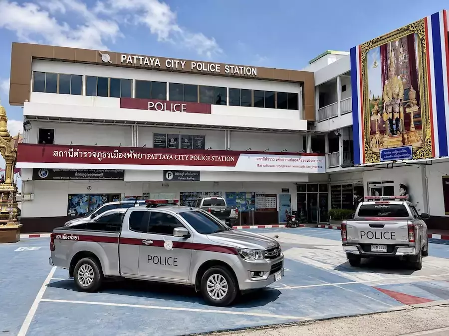 PATTAYA – TOURISME : Des touristes koweïtiens accusent des policiers d’extorsion, trois agents écartés