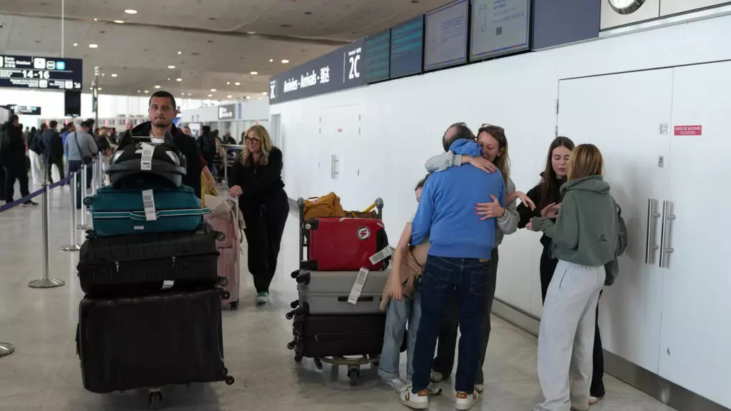 Guerre au Moyen-Orient: la mésaventure des vacanciers français bloqués par le conflit