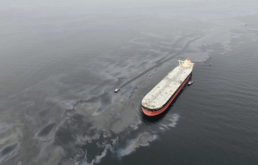 THAÏLANDE – SOCIÉTÉ : Fuite de pétrole en mer à Sriracha