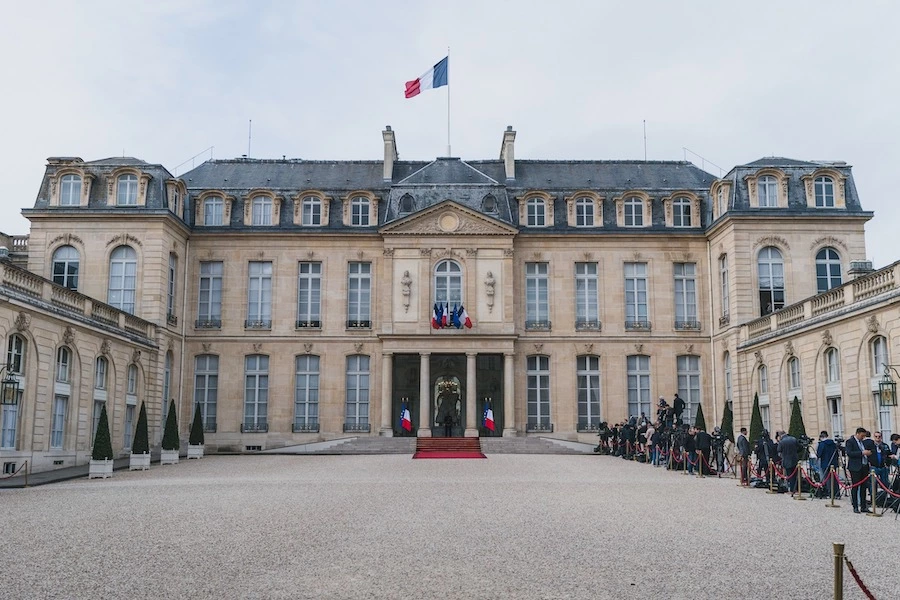 FRANCE – POLITIQUE : En 2027, le nouveau président français a rendez-vous….avec vous !
