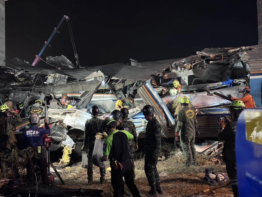 THAÏLANDE – CATASTROPHE : Accident ferroviaire de Sikhiu, le bilan s’alourdit à 32 morts