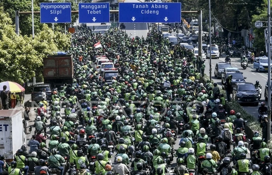 INDONÉSIE – SOCIÉTÉ : Un chauffeur de moto-taxi tué lors d’une manifestation à Jakarta