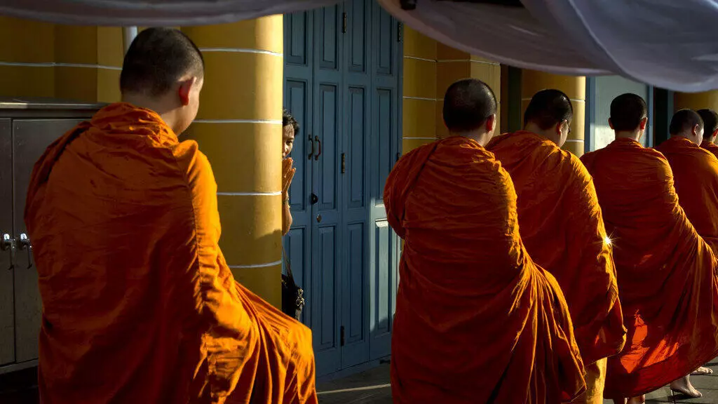 En Thaïlande, un scandale sexuel secoue la communauté monastique bouddhiste