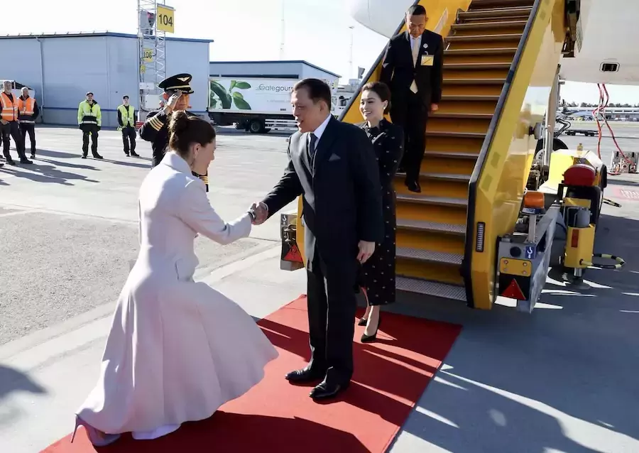 THAÏLANDE – SUÈDE : Le roi et la reine en visite officielle à Stockholm